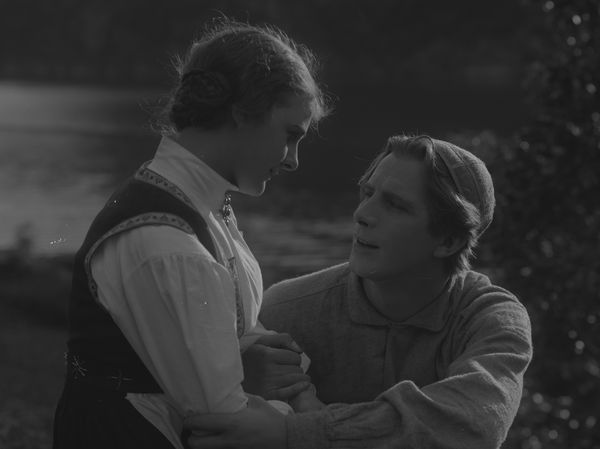 Ett farligt frieri (1919) Filmografinr: 1919/19